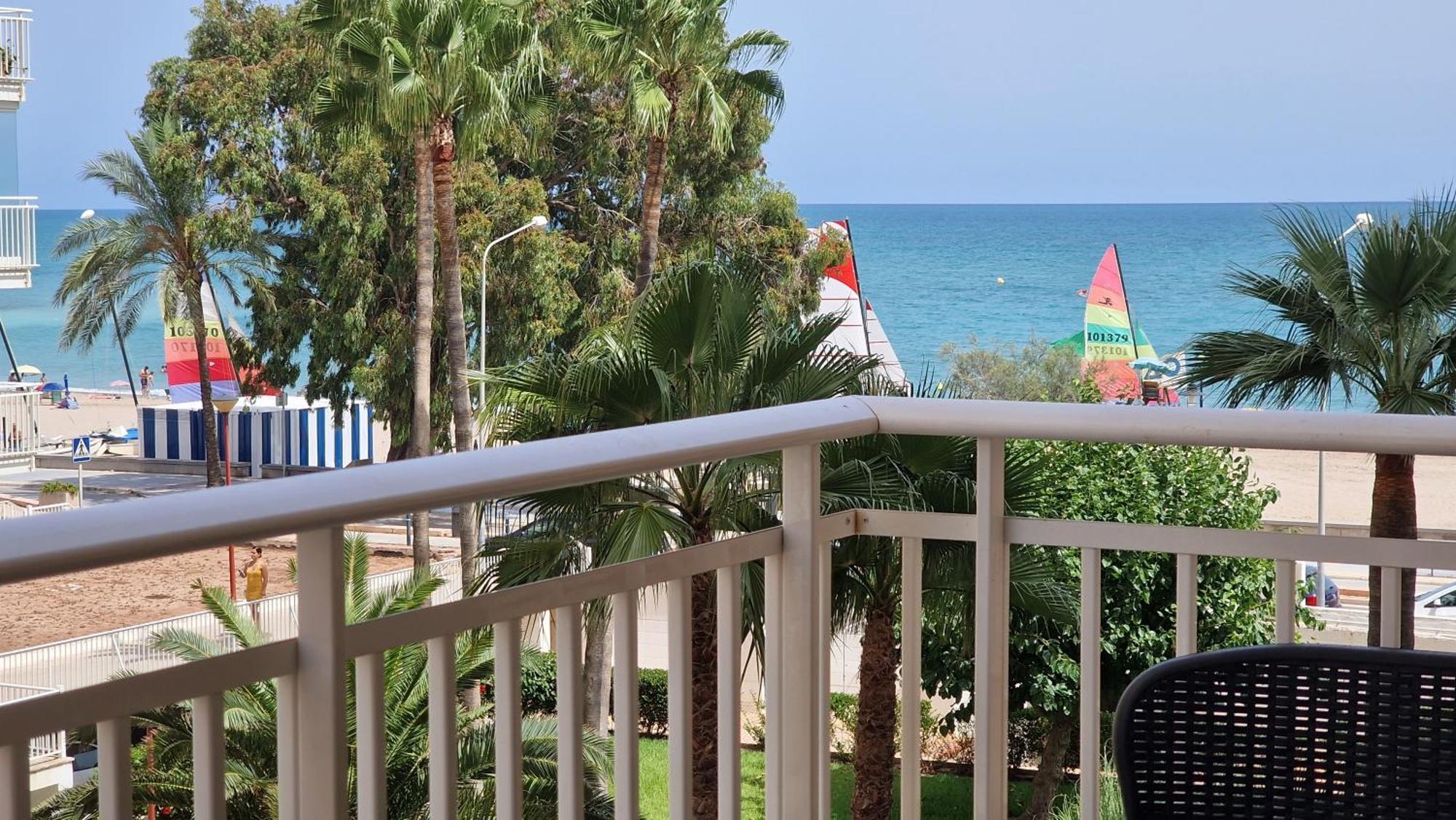 Apartamento Dos Habitaciones, Frente A La Playa, Беникасим Экстерьер фото